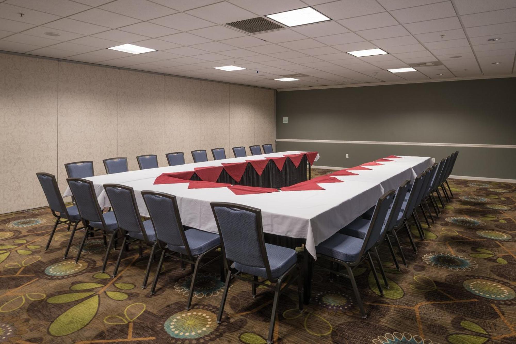Holiday Inn Express Spokane Airport By Ihg מראה חיצוני תמונה